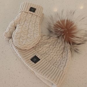 Handmade HAT AND MITTS, inside lined with fleece.